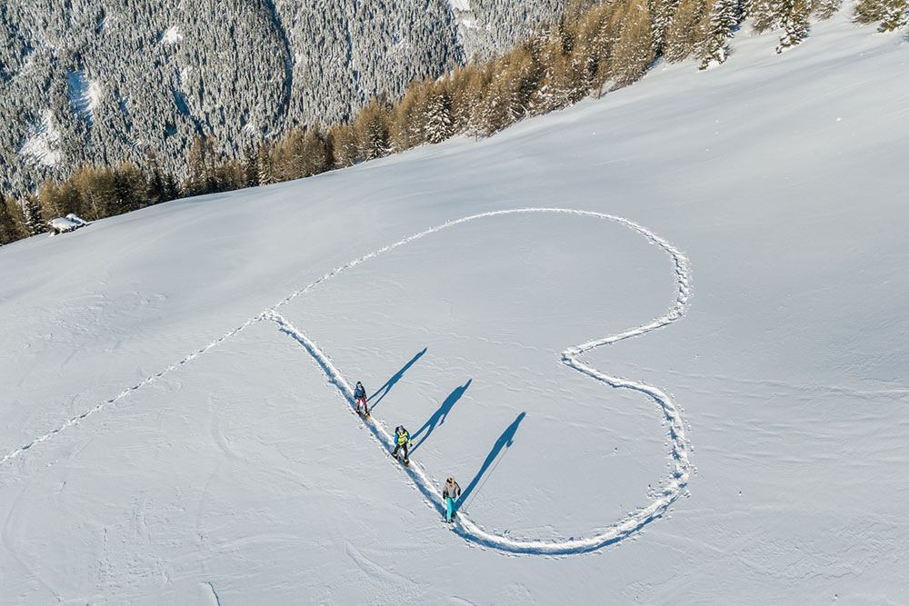 schneeschuhwandern-escursioni-racchette-neve-bauernhof-kronplatz-agriturismo